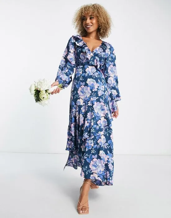 https://images.styletyx.com/images/wrap-front-maxi-dress-with-frill-detail-in-dark-green-floral-liquorish-13335884_4.webp