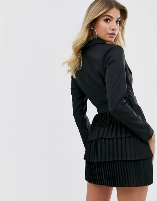 https://images.styletyx.com/images/x-dani-dyer-plunge-front-blazer-dress-with-pleated-skirt-in-black-in-the-style-3039462_2.webp