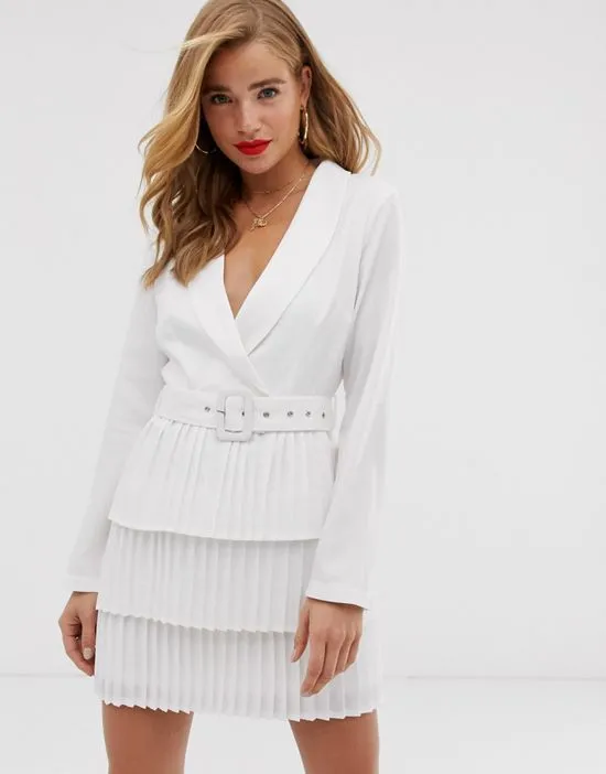 https://images.styletyx.com/images/x-dani-dyer-plunge-front-blazer-dress-with-pleated-skirt-in-white-in-the-style-1842267_1.webp