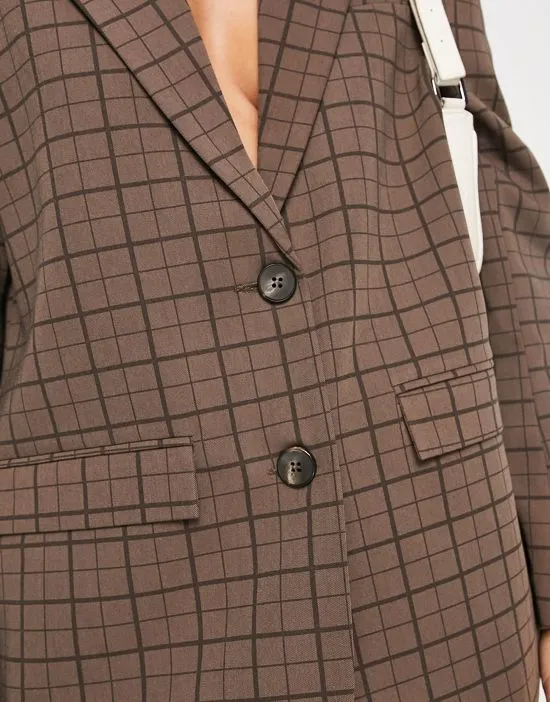 https://images.styletyx.com/images/x-georgina-lennon-tailored-blazer-in-brown-check-na-kd-13017098_3.webp