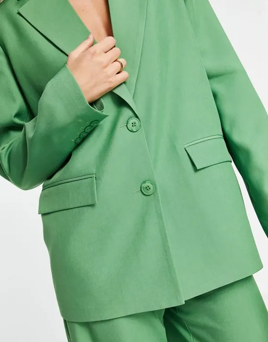 https://images.styletyx.com/images/x-klara-montes-classic-everyday-blazer-in-green-part-of-a-set-na-kd-13002445_4.webp