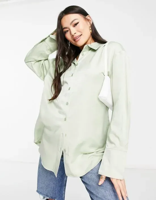 https://images.styletyx.com/images/x-lovisa-wallin-linen-oversized-shirt-in-light-green-part-of-a-set-na-kd-1888639_1.webp