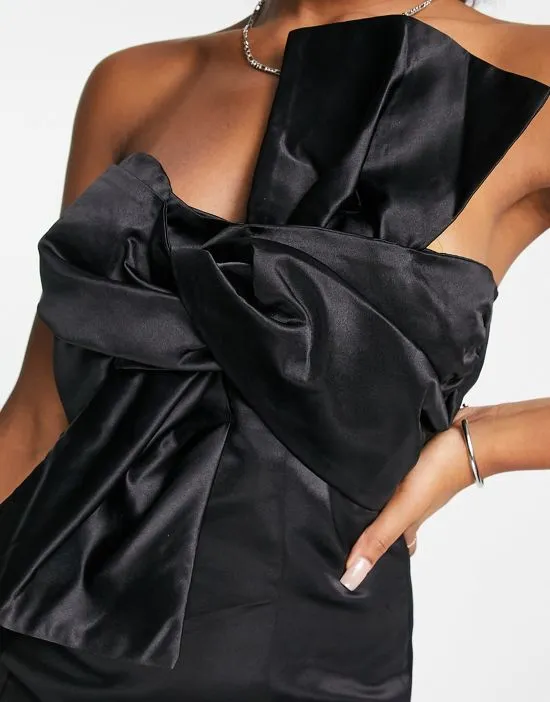 https://images.styletyx.com/images/x-terrie-mcevoy-off-shoulder-large-bow-detail-mini-dress-in-black-in-the-style-3168845_4.webp