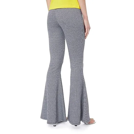 https://images.styletyx.com/images/xl-flare-trousers-rokh-1972685_2.webp