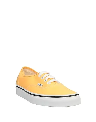 https://images.styletyx.com/images/yellow-canvas-sneakers-vans-3311176_2.webp