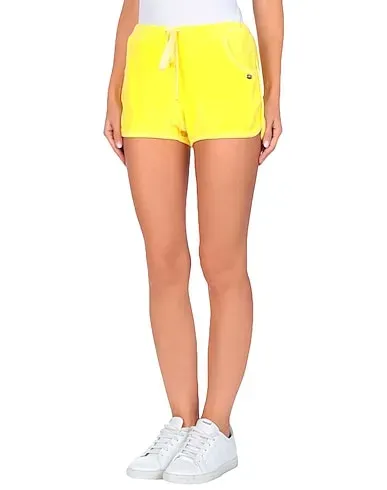 https://images.styletyx.com/images/yellow-chenille-shorts-bermuda-fornarina-13251704_1.webp