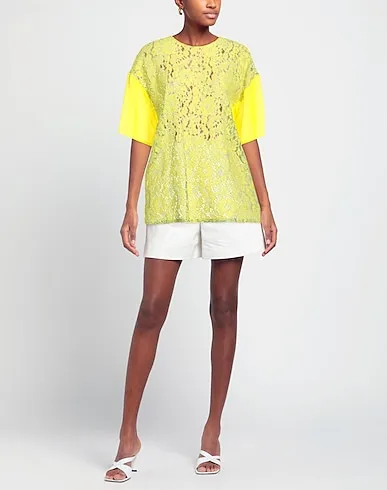 https://images.styletyx.com/images/yellow-crepe-blouse-les-bourdelles-des-garcons-13006558_2.webp