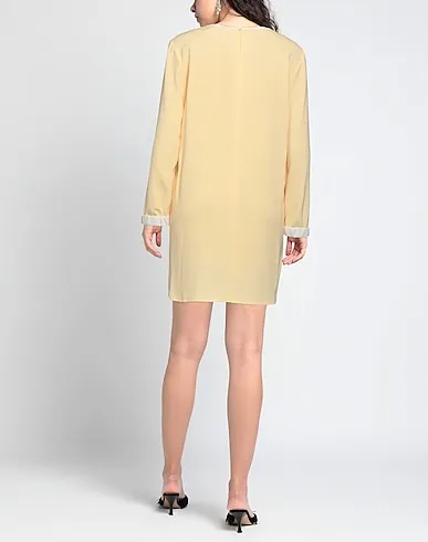 https://images.styletyx.com/images/yellow-crepe-short-dress-marc-cain-13049397_3.webp