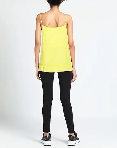 https://images.styletyx.com/images/yellow-crepe-top-don-t-miss-your-dreams-875273457_3.webp