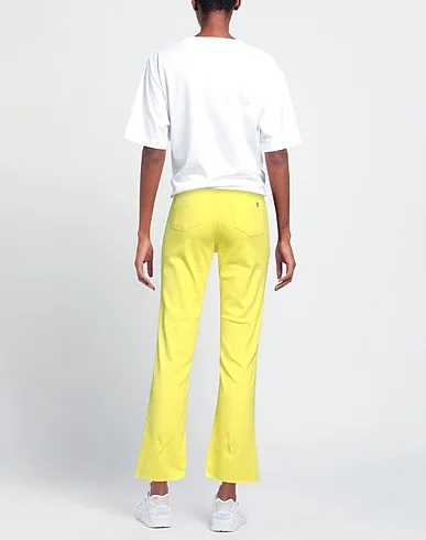 https://images.styletyx.com/images/yellow-denim-casual-pants-silvian-heach-13164095_3.webp