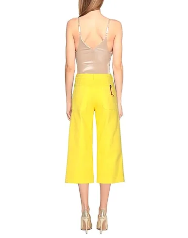 https://images.styletyx.com/images/yellow-gabardine-cropped-pants-culottes-the-editor-1412049_3.webp