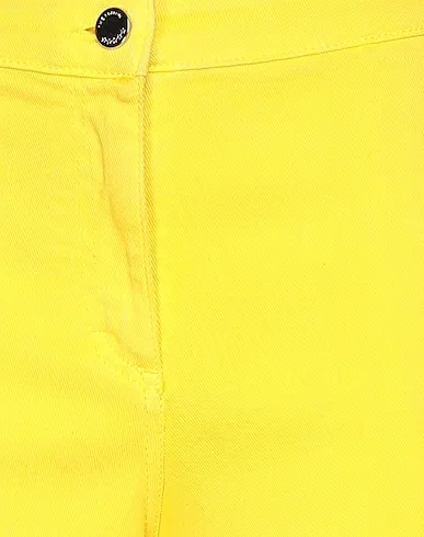 https://images.styletyx.com/images/yellow-gabardine-cropped-pants-culottes-the-editor-1412049_4.webp