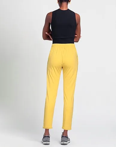 https://images.styletyx.com/images/yellow-jersey-casual-pants-empathie-1315644679_3.webp