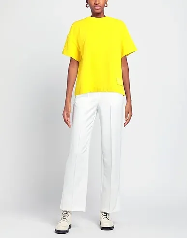 https://images.styletyx.com/images/yellow-jersey-t-shirt-ami-alexandre-mattiussi-221993090_2.webp