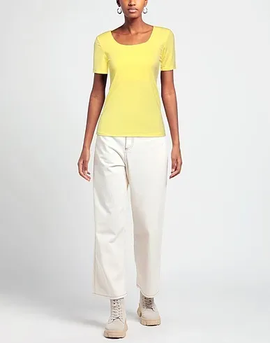 https://images.styletyx.com/images/yellow-jersey-t-shirt-fracomina-2718831_2.webp