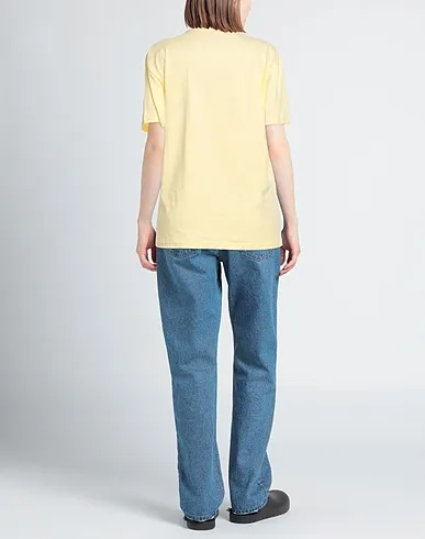 https://images.styletyx.com/images/yellow-jersey-t-shirt-jw-anderson-1129239894_3.webp