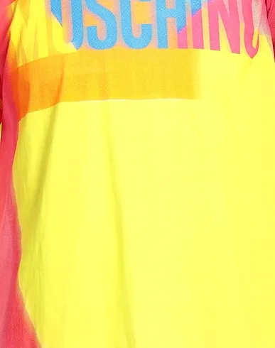 https://images.styletyx.com/images/yellow-jersey-t-shirt-love-moschino-1806617316_4.webp