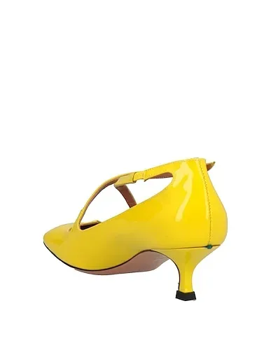 https://images.styletyx.com/images/yellow-leather-pump-a-bocca-13376534_3.webp