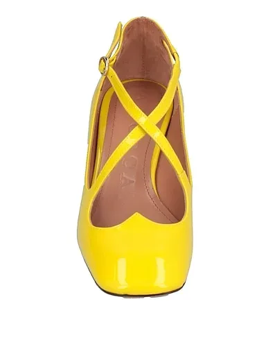 https://images.styletyx.com/images/yellow-leather-pump-a-bocca-13376534_4.webp