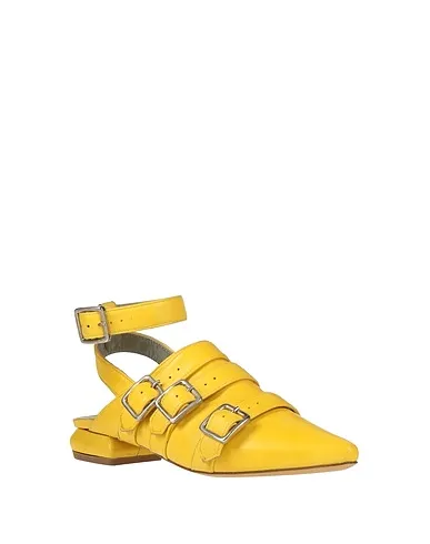 https://images.styletyx.com/images/yellow-leather-sandals-ixos-1004751246_2.webp