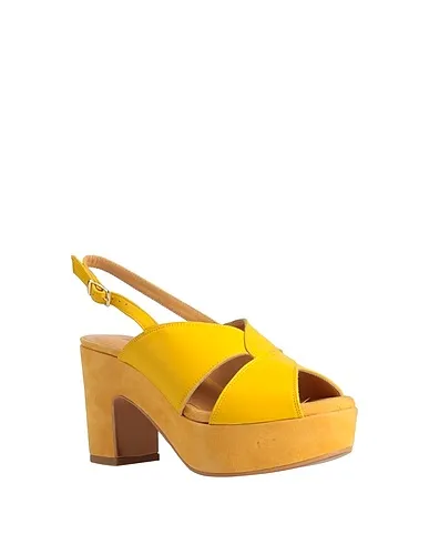 https://images.styletyx.com/images/yellow-leather-sandals-silvia-rossini-13596905_2.webp