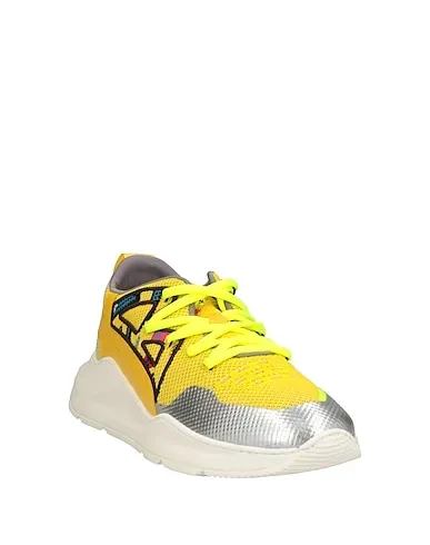 https://images.styletyx.com/images/yellow-leather-sneakers-barracuda-13363910_2.webp