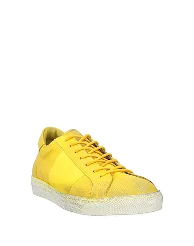 https://images.styletyx.com/images/yellow-leather-sneakers-pawelk-s-873933541_2.webp
