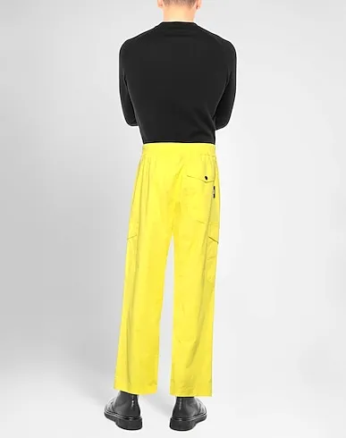 https://images.styletyx.com/images/yellow-plain-weave-cargo-msgm-12922976_3.webp
