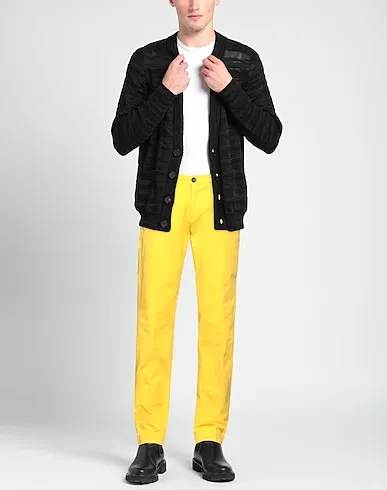 https://images.styletyx.com/images/yellow-plain-weave-casual-pants-gianni-raffaelli-13117320_2.webp