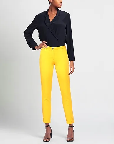https://images.styletyx.com/images/yellow-plain-weave-casual-pants-shaft-3283860_2.webp