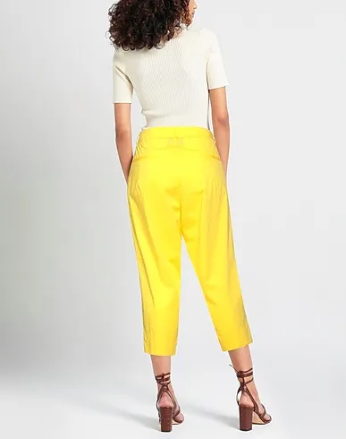 https://images.styletyx.com/images/yellow-plain-weave-cropped-pants-culottes-collection-privee-3209011_3.webp