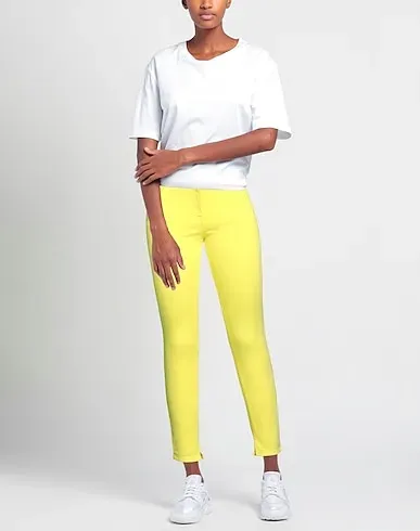 https://images.styletyx.com/images/yellow-plain-weave-denim-pants-nenette-13231114_2.webp