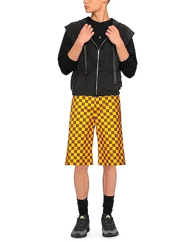https://images.styletyx.com/images/yellow-plain-weave-shorts-bermuda-jw-anderson-1379208_2.webp