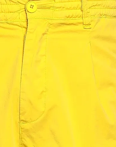 https://images.styletyx.com/images/yellow-plain-weave-shorts-bermuda-paura-13005075_4.webp