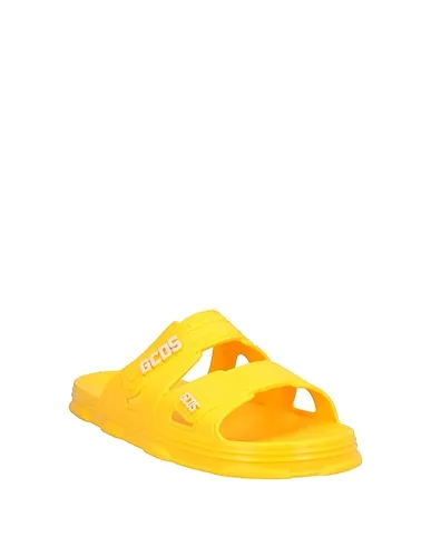 https://images.styletyx.com/images/yellow-sandals-gcds-2935863_2.webp
