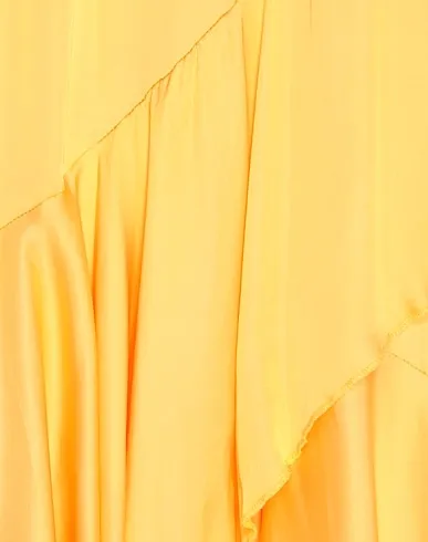 https://images.styletyx.com/images/yellow-satin-midi-skirt-berna-508334_4.webp