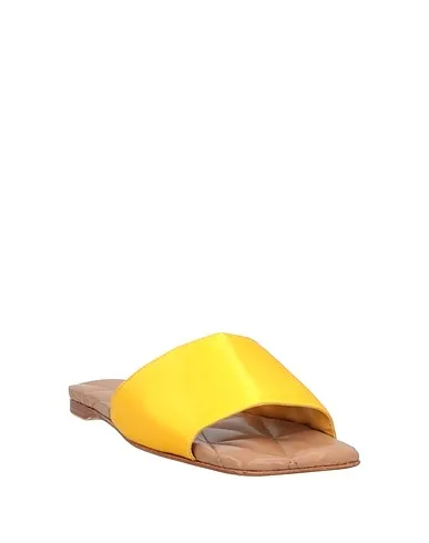 https://images.styletyx.com/images/yellow-satin-sandals-giancarlo-paoli-3205082_2.webp