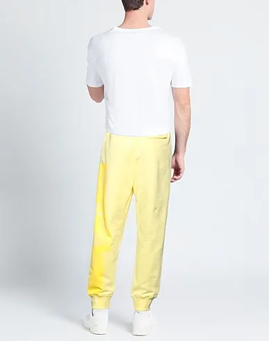 https://images.styletyx.com/images/yellow-sweatshirt-casual-pants-a-cold-wall-874361892_3.webp