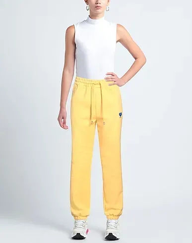 https://images.styletyx.com/images/yellow-sweatshirt-casual-pants-ader-error-13437113_2.webp