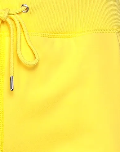 https://images.styletyx.com/images/yellow-sweatshirt-casual-pants-helmut-lang-1374920_4.webp