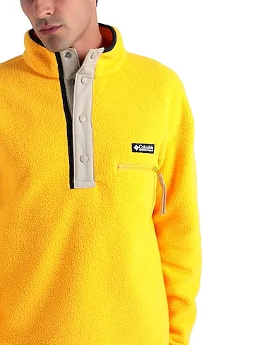 https://images.styletyx.com/images/yellow-sweatshirt-helvetia-half-snap-fleec-columbia-2534595_4.webp