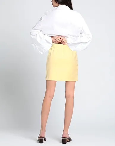 https://images.styletyx.com/images/yellow-sweatshirt-mini-skirt-chiara-ferragni-13396773_3.webp