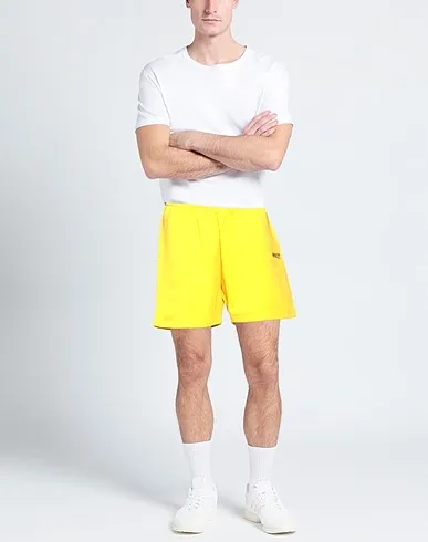 https://images.styletyx.com/images/yellow-sweatshirt-shorts-bermuda-balenciaga-13200484_2.webp