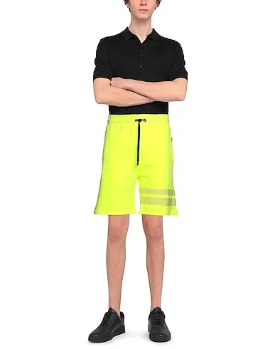 https://images.styletyx.com/images/yellow-sweatshirt-shorts-bermuda-gcds-1042257_2.webp