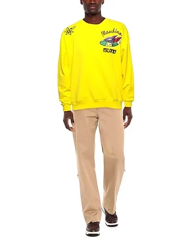https://images.styletyx.com/images/yellow-sweatshirt-sweatshirt-love-moschino-1000543659_2.webp