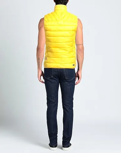 https://images.styletyx.com/images/yellow-techno-fabric-shell-jacket-napapijri-13390179_3.webp