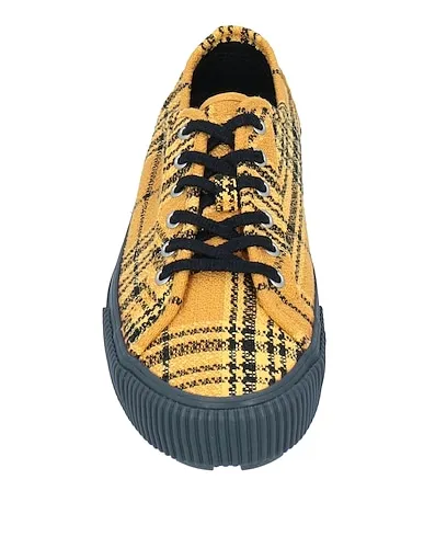 https://images.styletyx.com/images/yellow-tweed-sneakers-vans-873824180_4.webp