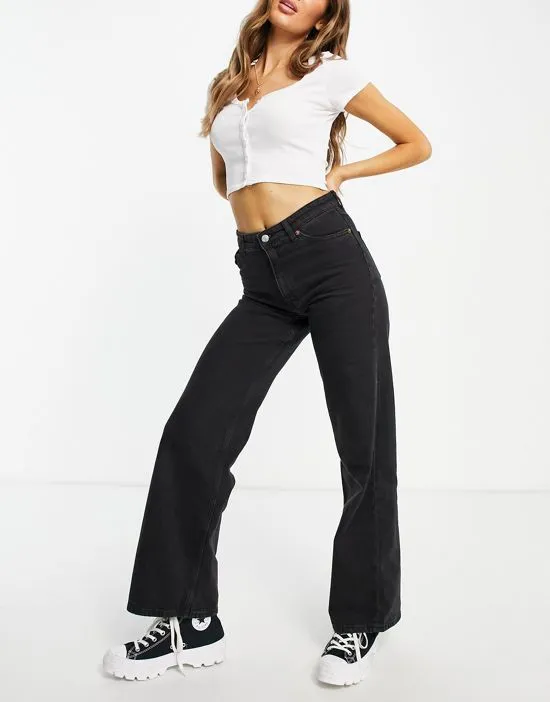 https://images.styletyx.com/images/yoko-wide-leg-cotton-jeans-in-black-black-monki-1783935_1.webp